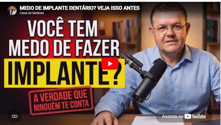 Dr. Caio explicando sobre medo de fazer implante dentário em Campinas, São Paulo.